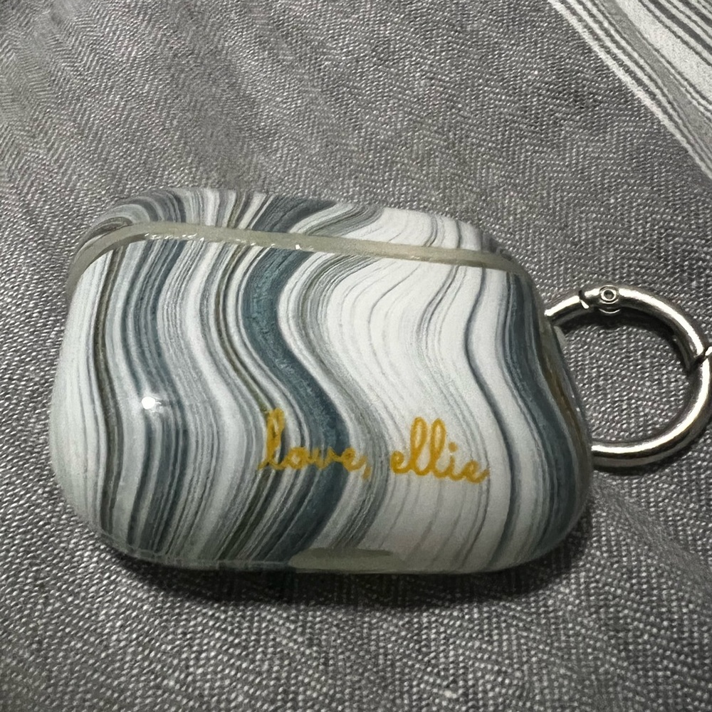 AirPods Pro case